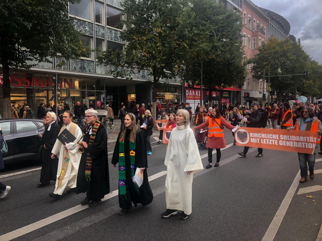  Protestmarsch Nein und Amen